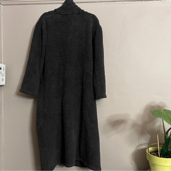 Barefoot Dreams robe Size 1 - Picture 4 of 10